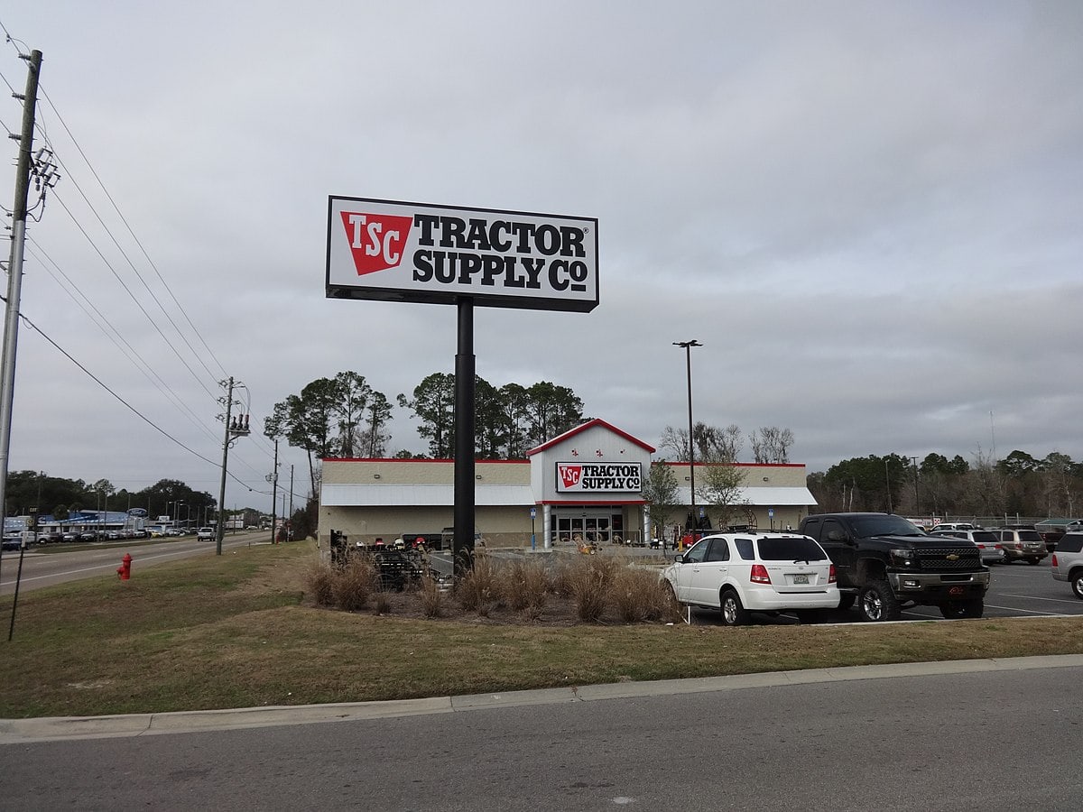 Tractor Supply Co, Perry