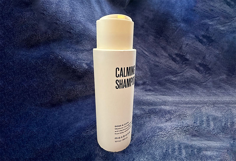 maxbone calming shampoo bottle
