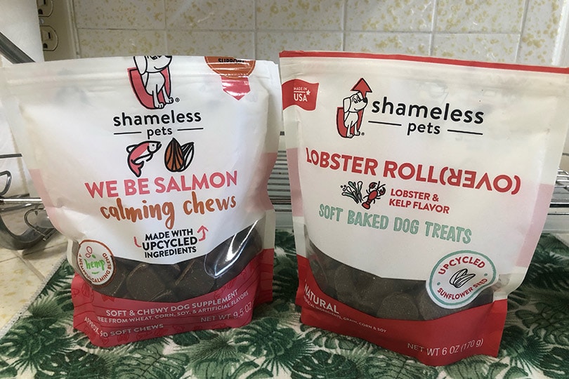 shameless pets we be salmon and lobster roll(over) treats